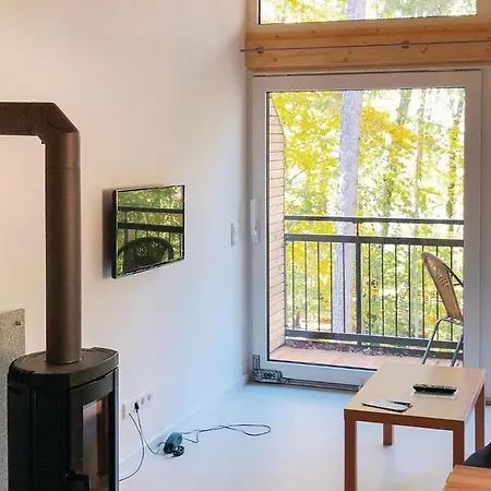 Апартаменты Cozy In Crinitzbergbaerenwald Barenwalde